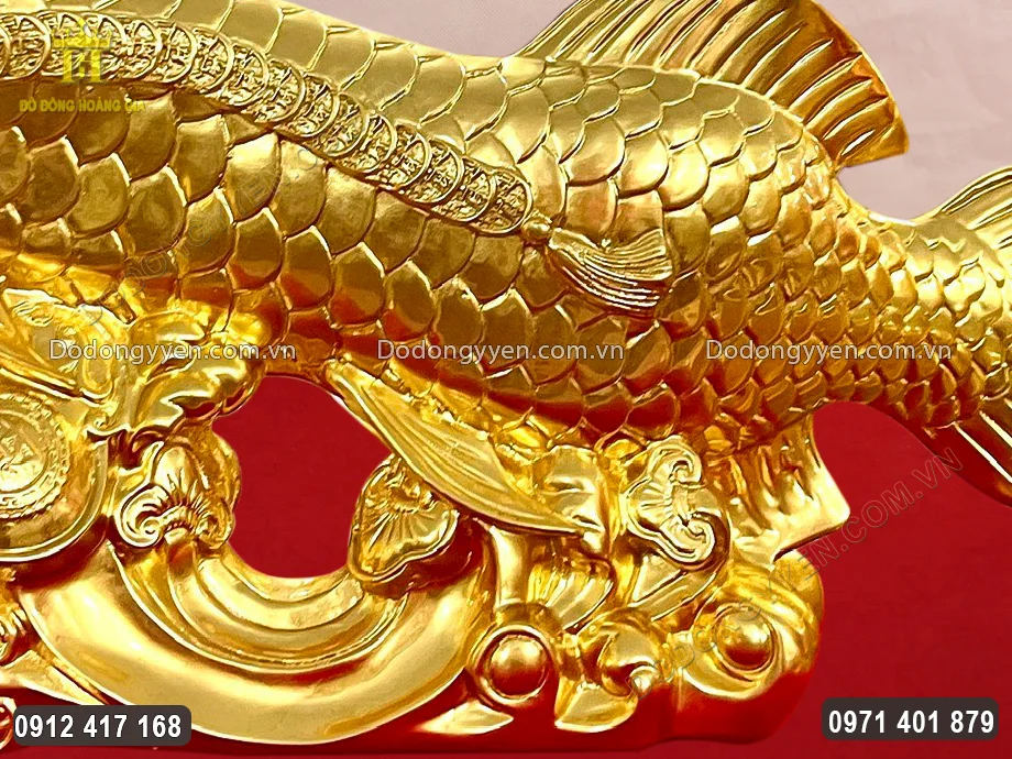 Từng họa tiết hoa văn được chạm khắc sắc n&eacute;t